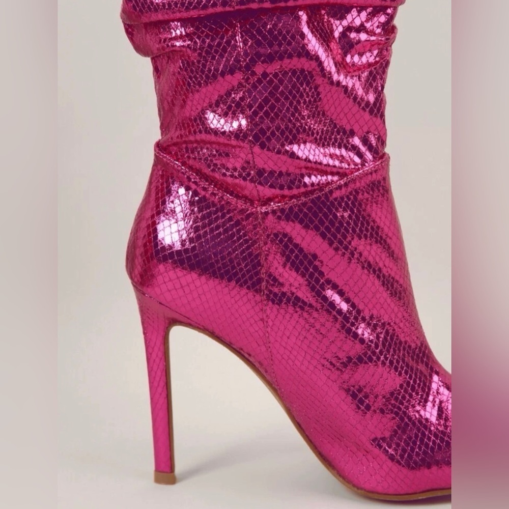 Holiday Style - Metallic Hot Pink Ruched Boots - Picture 4 of 4
